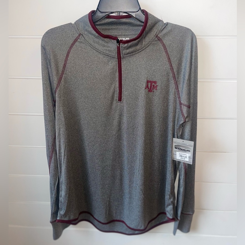 NWT Texas A&M Aggies Quarter-Zip Top - Gray with Maroon Trim Size:‎ XL